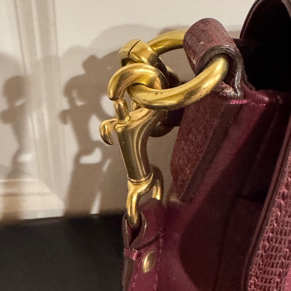 Coach Deep Burgundy Leather crossbody/shoulder Handbag 125206 - Picture 3 of 10